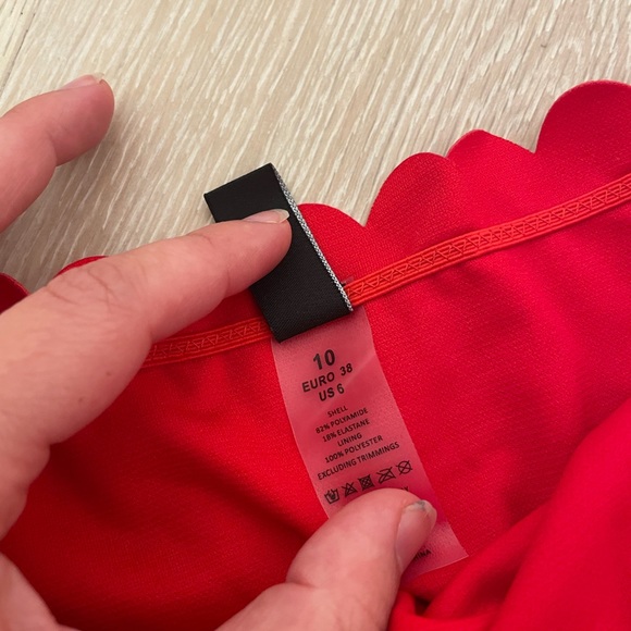 South Beach scalloped-edge red bikini - Picture 3 of 5